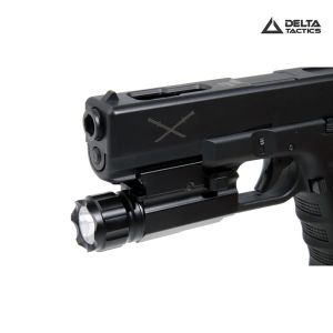 Linterna para Rail Picatinny DELTA TACTICS