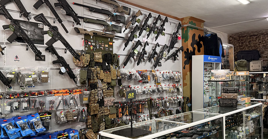Airsoft replicas display Battlefish Canarias